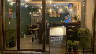 小倫家精釀啤酒餐酒館 the Rollin Beer 酒吧店家照片